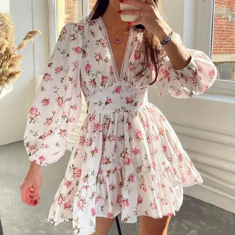 2025 Spring Women's Floral Lace Dress: Vintage - Inspired V - Neck Mini with Cinched Waist & Tencel Blend for Garden Parties - PratSN