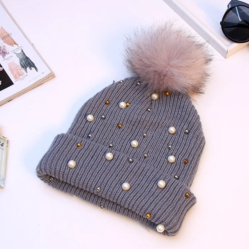 2025 Women Winter Fashion Hat Pompom Balls Cap Pearls Rhinestones Knitted Wool Beanie Casual Outdoor Warm Hats