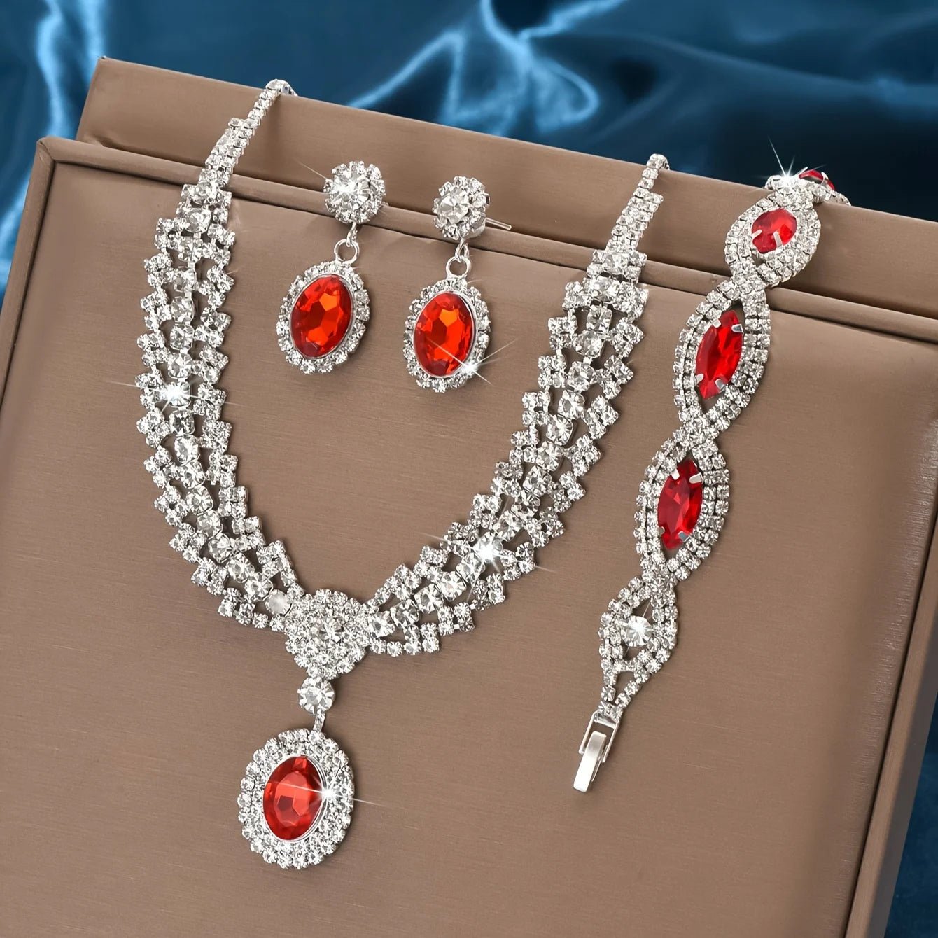 Elegant Bridal Jewelry Set Necklace Earrings with Sparkling Rhinestones Perfect for Weddings Parties - PratSN