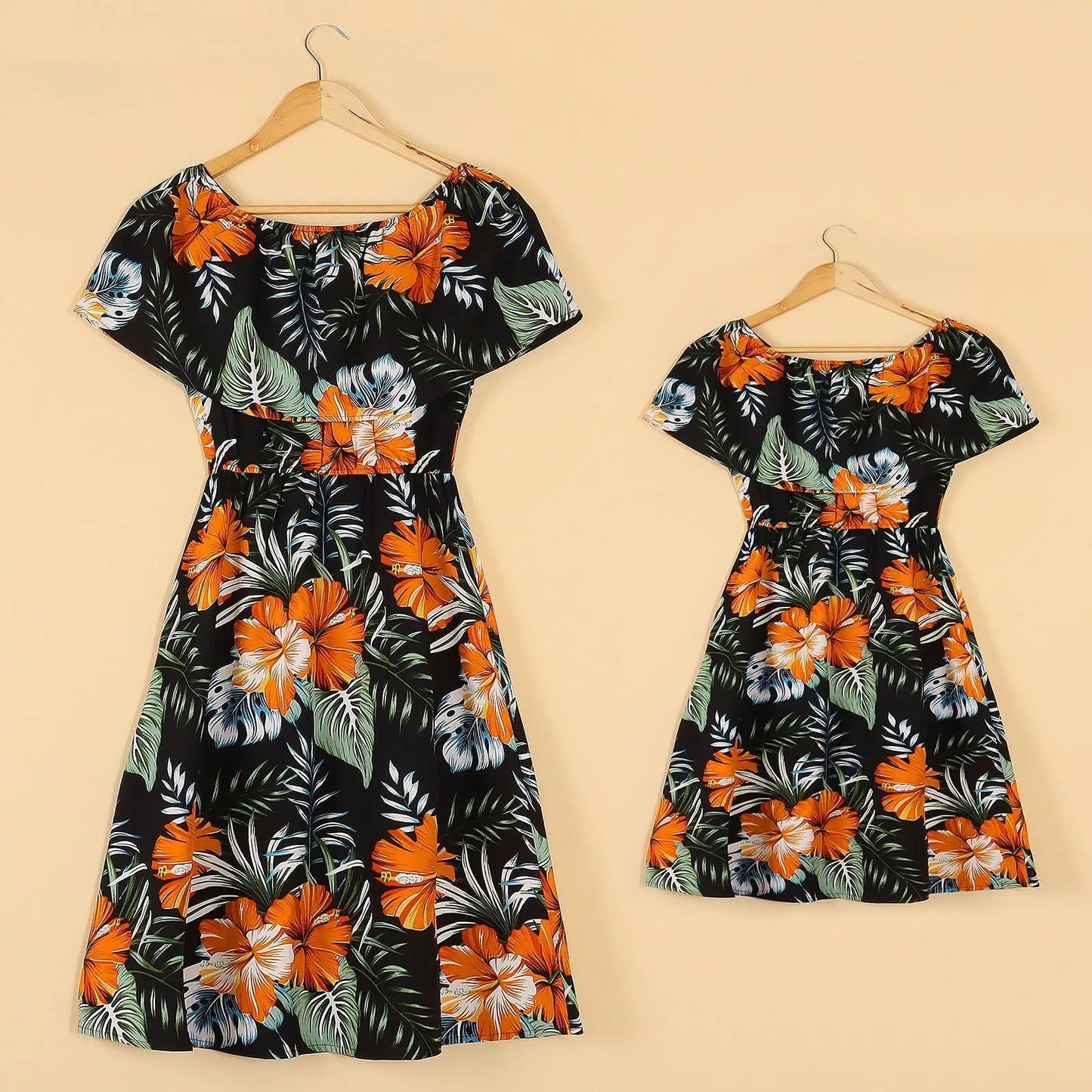 Family Matching Outfits Vacation Holiday Hawaii Mom And Daughter Floral Beach Dresses Dad And Son Shirts Shorts Outfits - PratSN