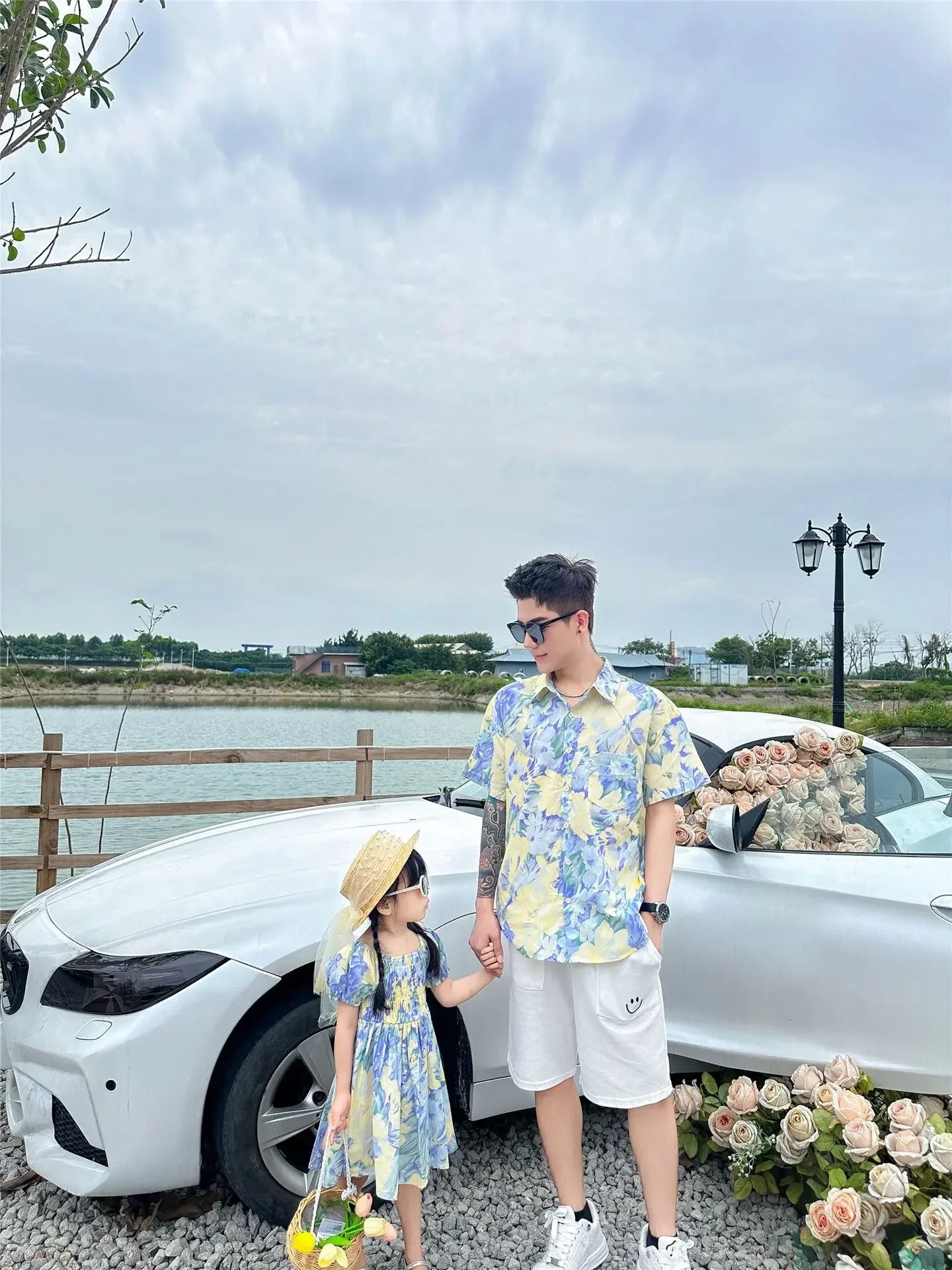Holiday Look Family MatchingSon Floral Shirts Sister Brother Twins Clothing Clothes Vacation Mom Daughter Girls Smock Dress Dad - PratSN
