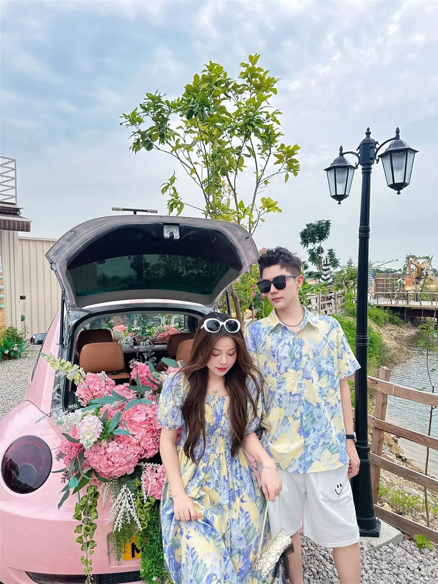 Holiday Look Family MatchingSon Floral Shirts Sister Brother Twins Clothing Clothes Vacation Mom Daughter Girls Smock Dress Dad - PratSN