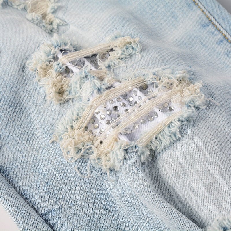 Light Colored Hot Diamond Patch With Holes In Elastic Tight Jeans For Men - PratSN