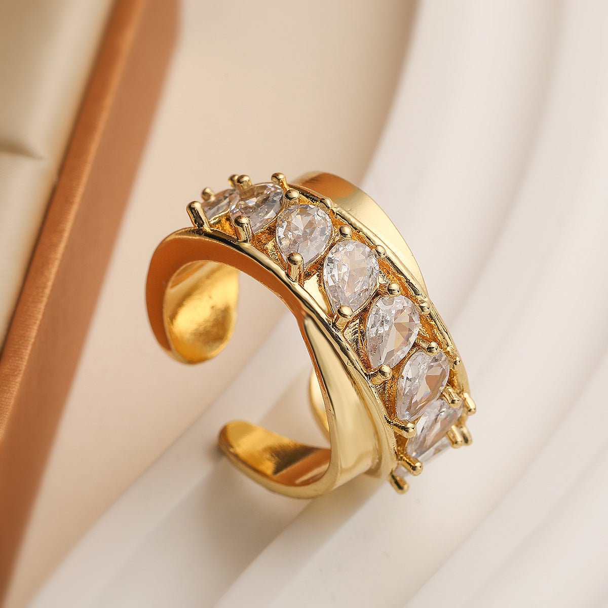 Light Luxury Zircon Geometric Open Ring - PratSN