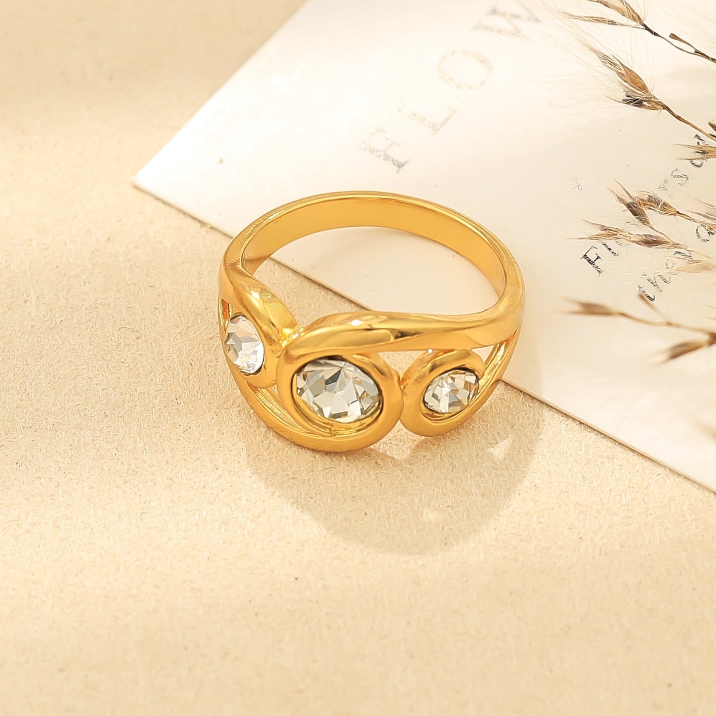 Women's Fashion Diamond Ring - PratSN
