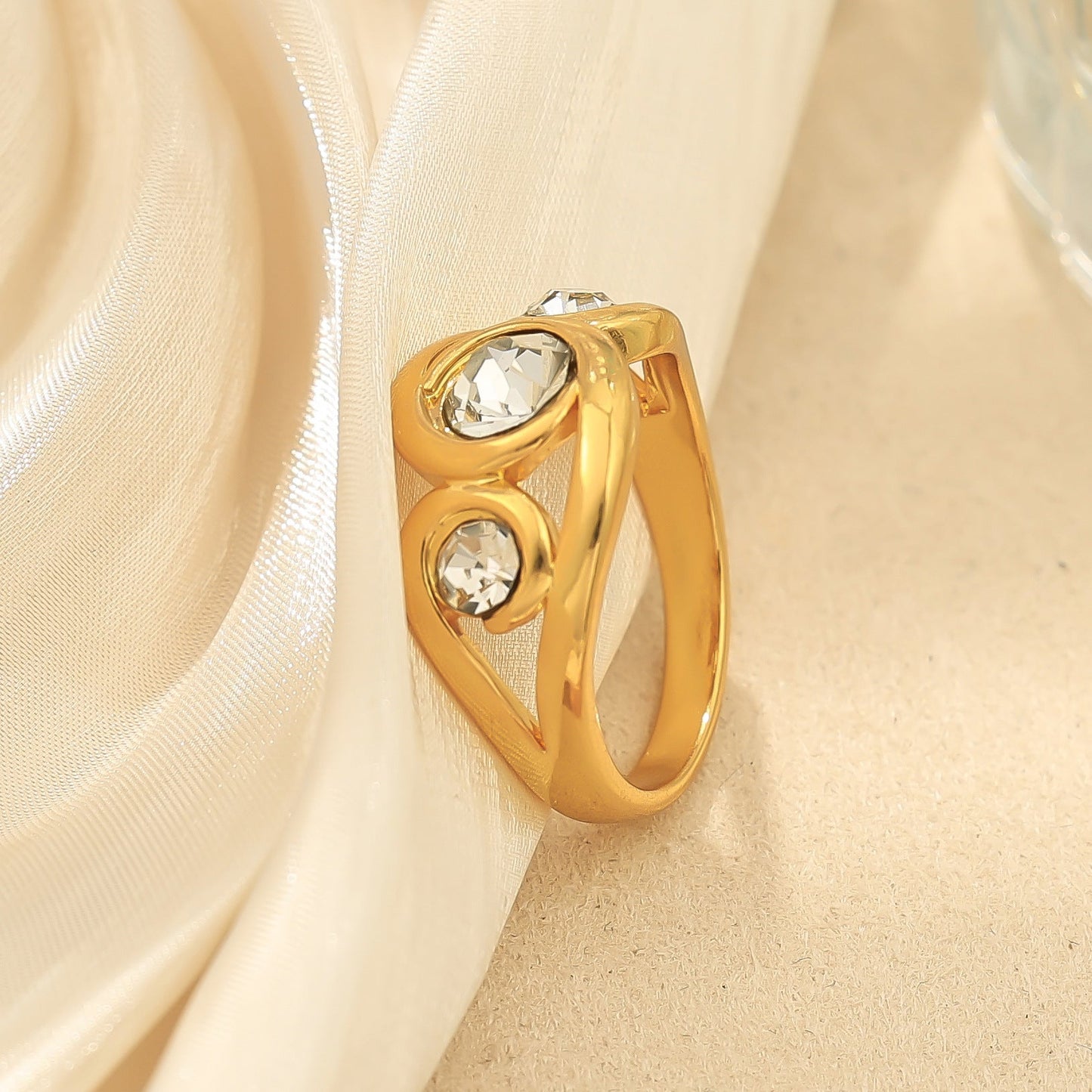 Women's Fashion Diamond Ring - PratSN