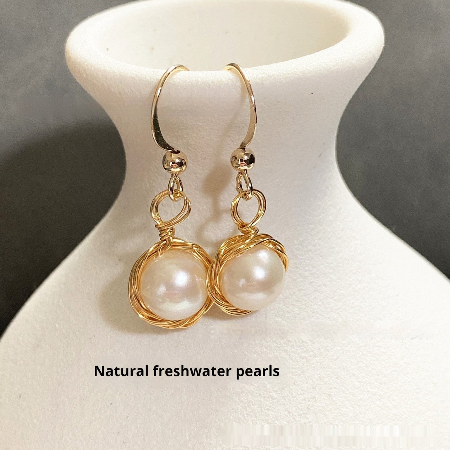 Women's Freshwater White Pearl Earrings - PratSN