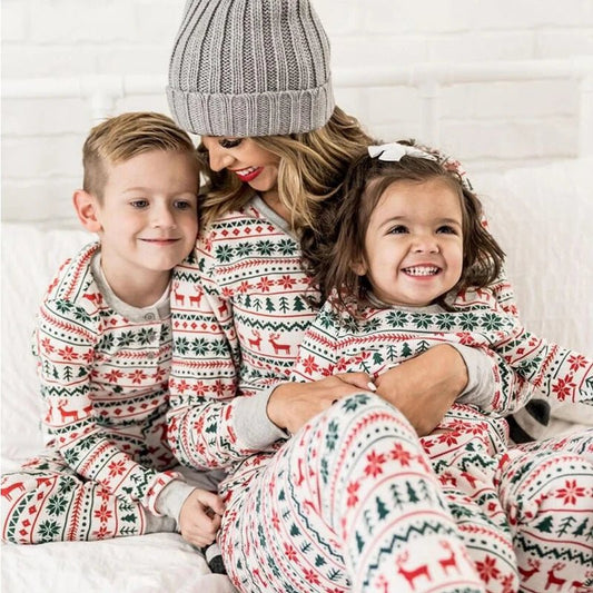 2025 Christmas Family Matching Pajamas New Year Xmas Father Mother Kids Baby Clothes Set Dad Mom And Daughter Son Pyjamas Outfit - PratSN