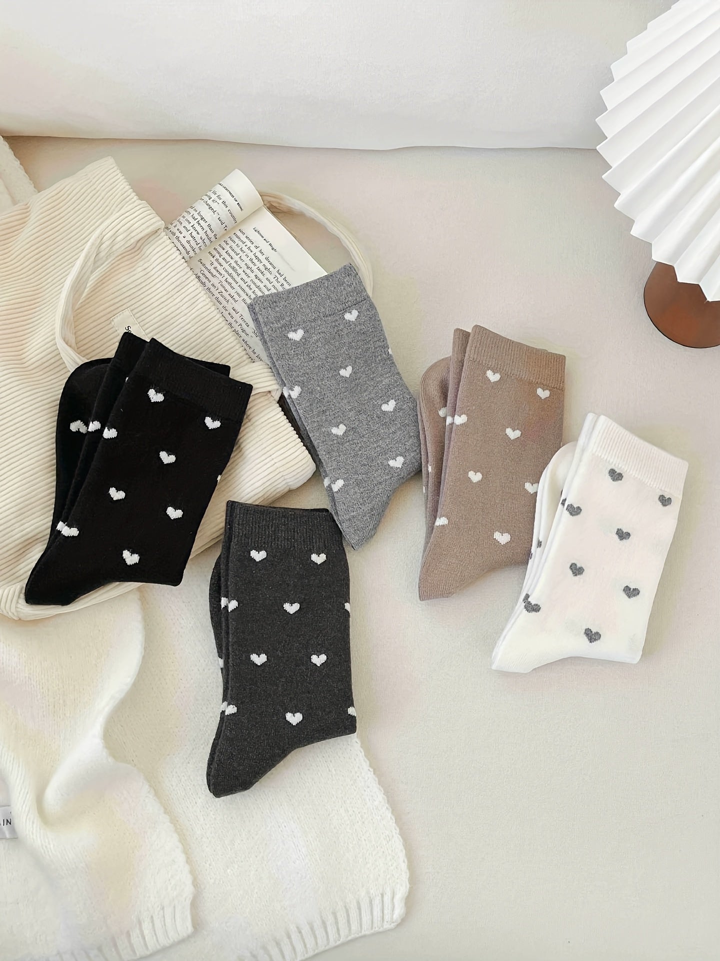 5 Pairs Of High Quality Women'S Growth Socks Heart Print, Polyester And Nylon Blend, Knitted Fabric, Casual Fashion, Deodorant, Cute, No Ironing, The Perfect Choice For Gifts - PratSN