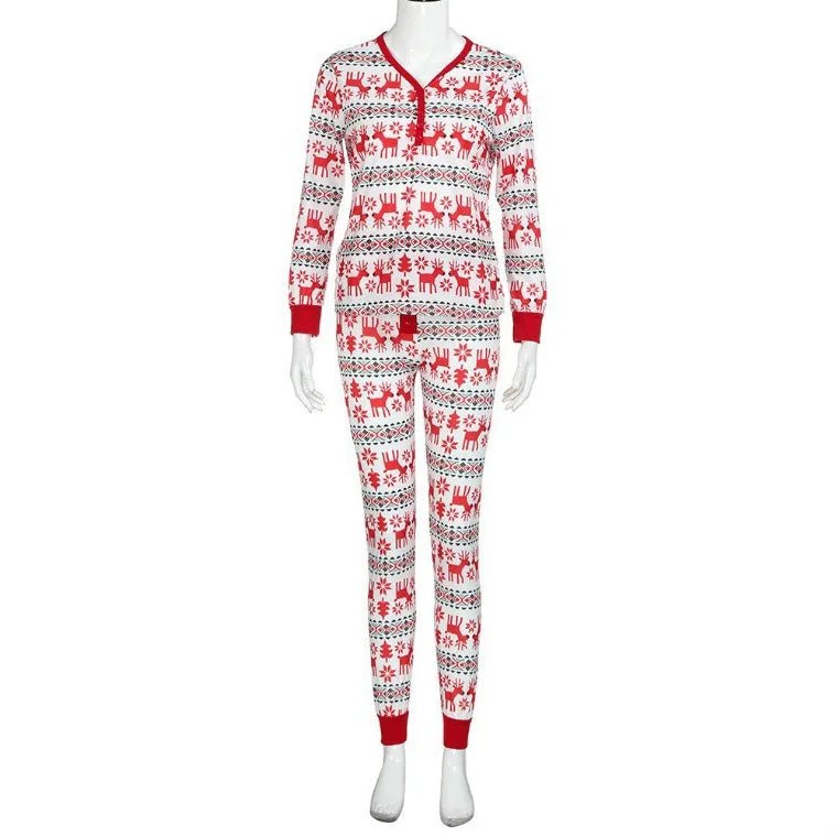 A family of three and four European and American long - sleeved moose print Christmas family pajamas - PratSN