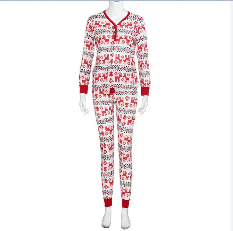 A family of three and four European and American long - sleeved moose print Christmas family pajamas - PratSN