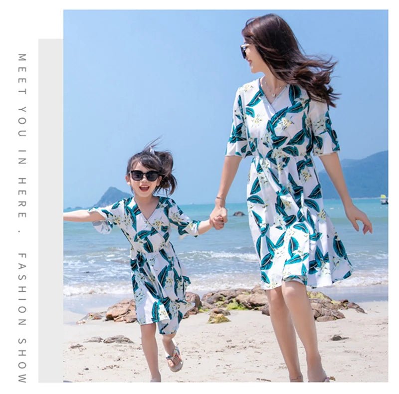 Family Matching Outfits Summer Beach Mother Daughter Dresses Dad Son Floral Shirt+Pants Couple Matching Outfits Women Girl Dress - PratSN