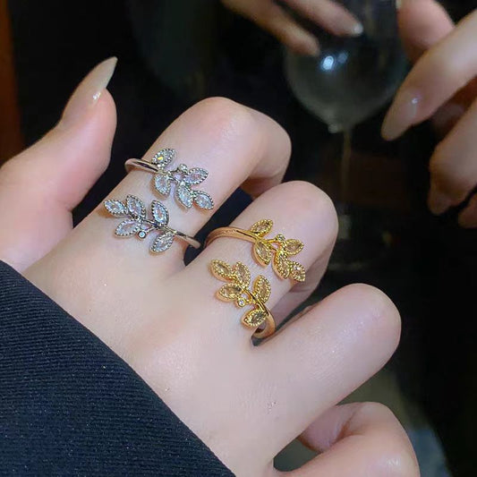Graceful And Fashionable Personalized Leaf Ring For Women - PratSN