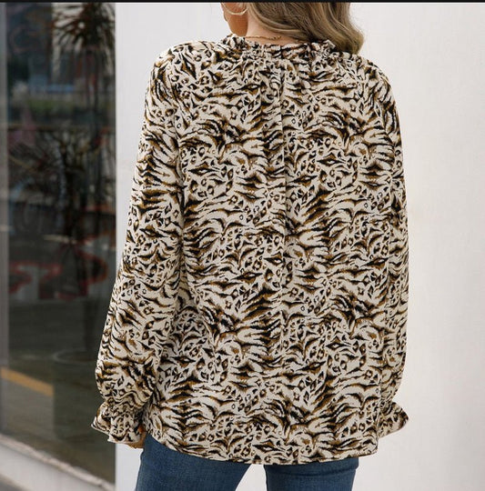 Leopard Print Long - sleeved V - neck Shirt - PratSN