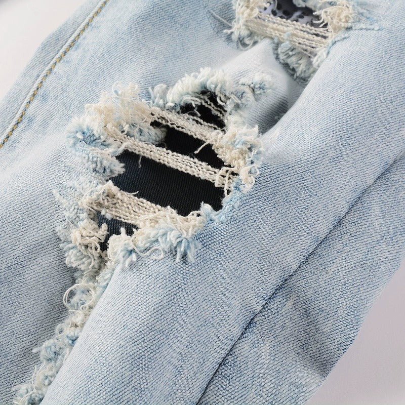 Light Colored Hot Diamond Patch With Holes In Elastic Tight Jeans For Men - PratSN