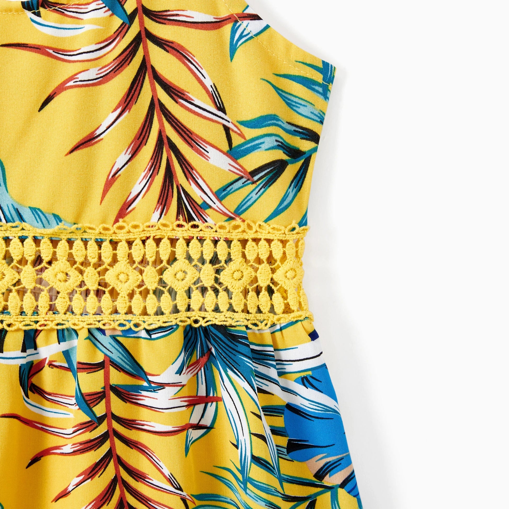 PatPat Family Matching Beach Shirt or Yellow Floral Lace Waist Shirred Back Strap Dress Sets - PratSN