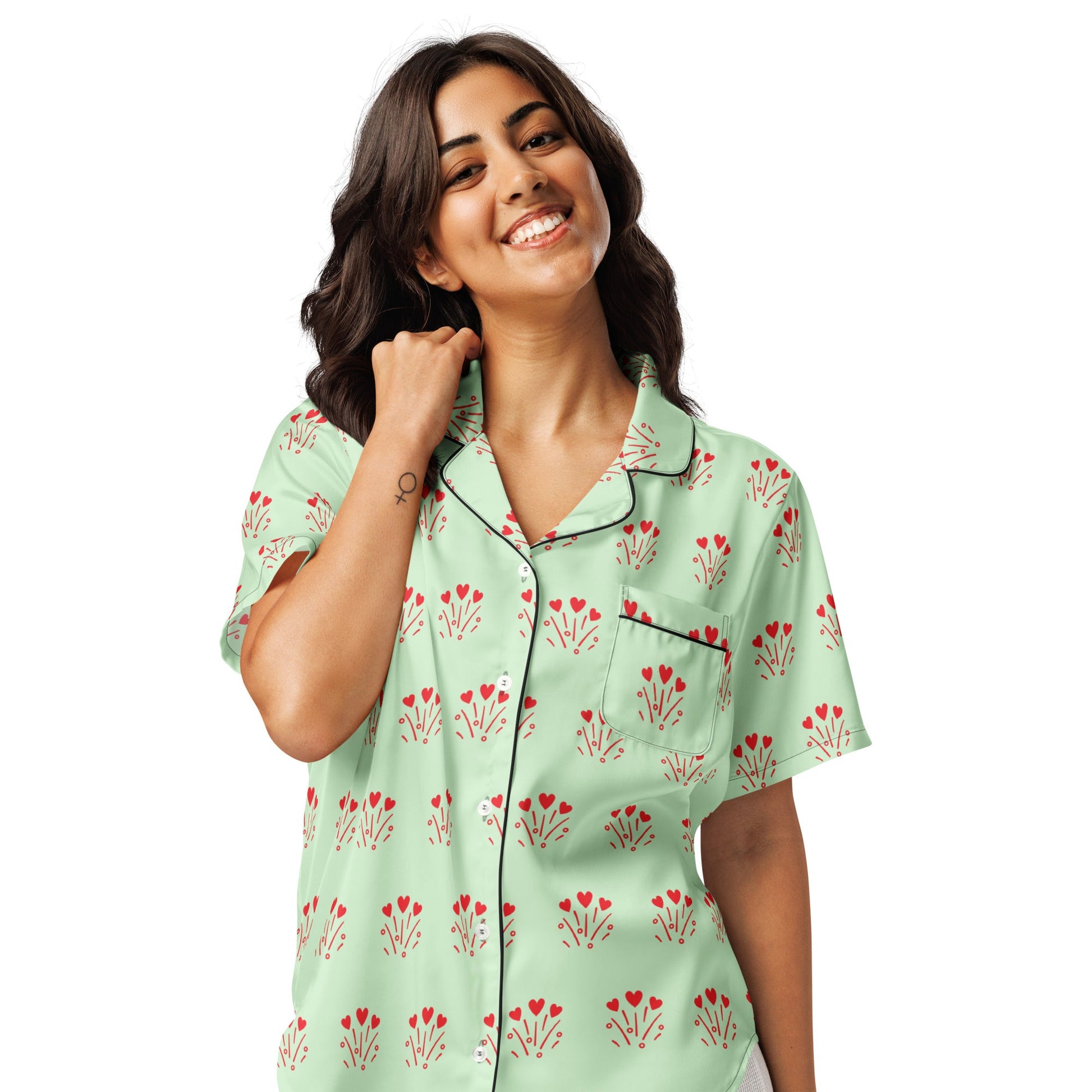 Red heart pattern - all - over print women’s short sleeve pajama top - PratSN