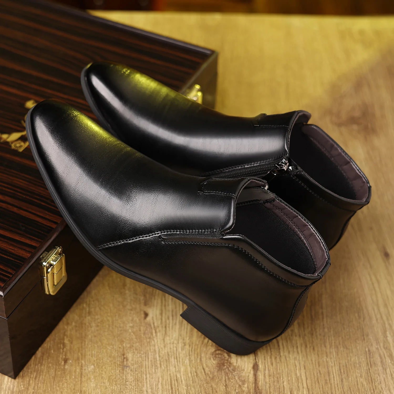 Retro Men Ankle Boots Luxury High - top Men Leather Shoes High Quality Non - Slip Motorcycle Boots Fashion Zipper Men Boots Big Size - PratSN