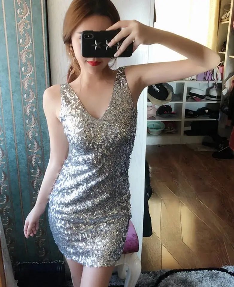 Summer Dinner Sequined Sleeveless Sexy Dress Women V - neck Backless Pleated Wrap Buttocks Dresses Sexy Fashion Party Skirts - PratSN