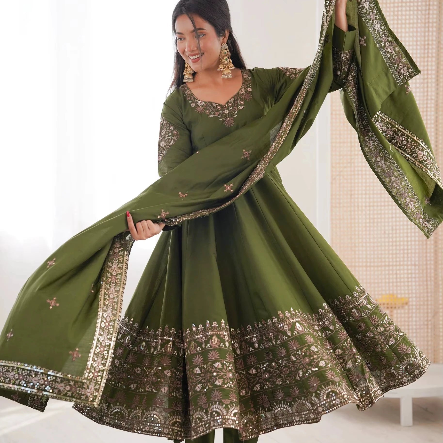 Vintage Party Gown Bottom Dupatta Roman Silk Sequence Embroidery Work Floor - Length Quick Dry Suit - PratSN
