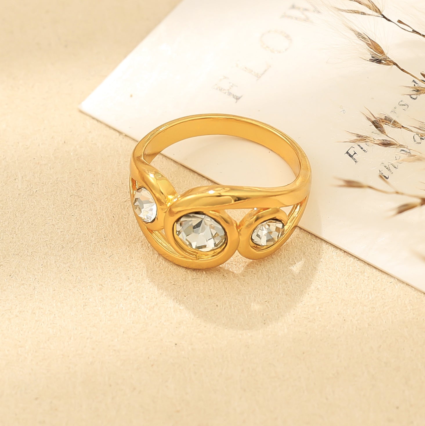 Women's Fashion Diamond Ring - PratSN