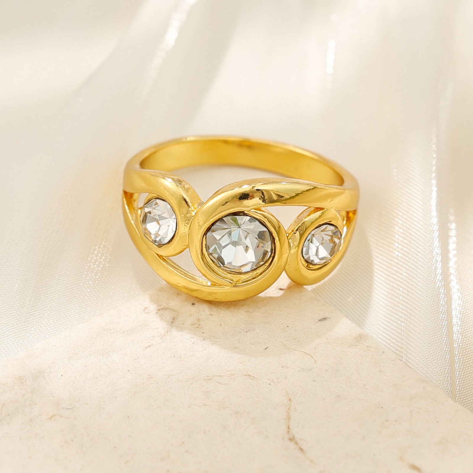 Women's Fashion Diamond Ring - PratSN
