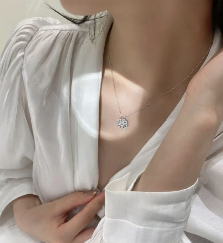 Women's Retro Magnetic Folding Heart Shaped Four Leaf Clover Pendant Necklace - PratSN